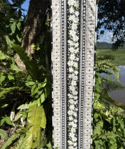 White flowers No1 Long Table Runner