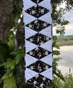 White flowers No6 Table Runner