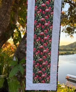 Protia/Berries Christmas  Table Runner